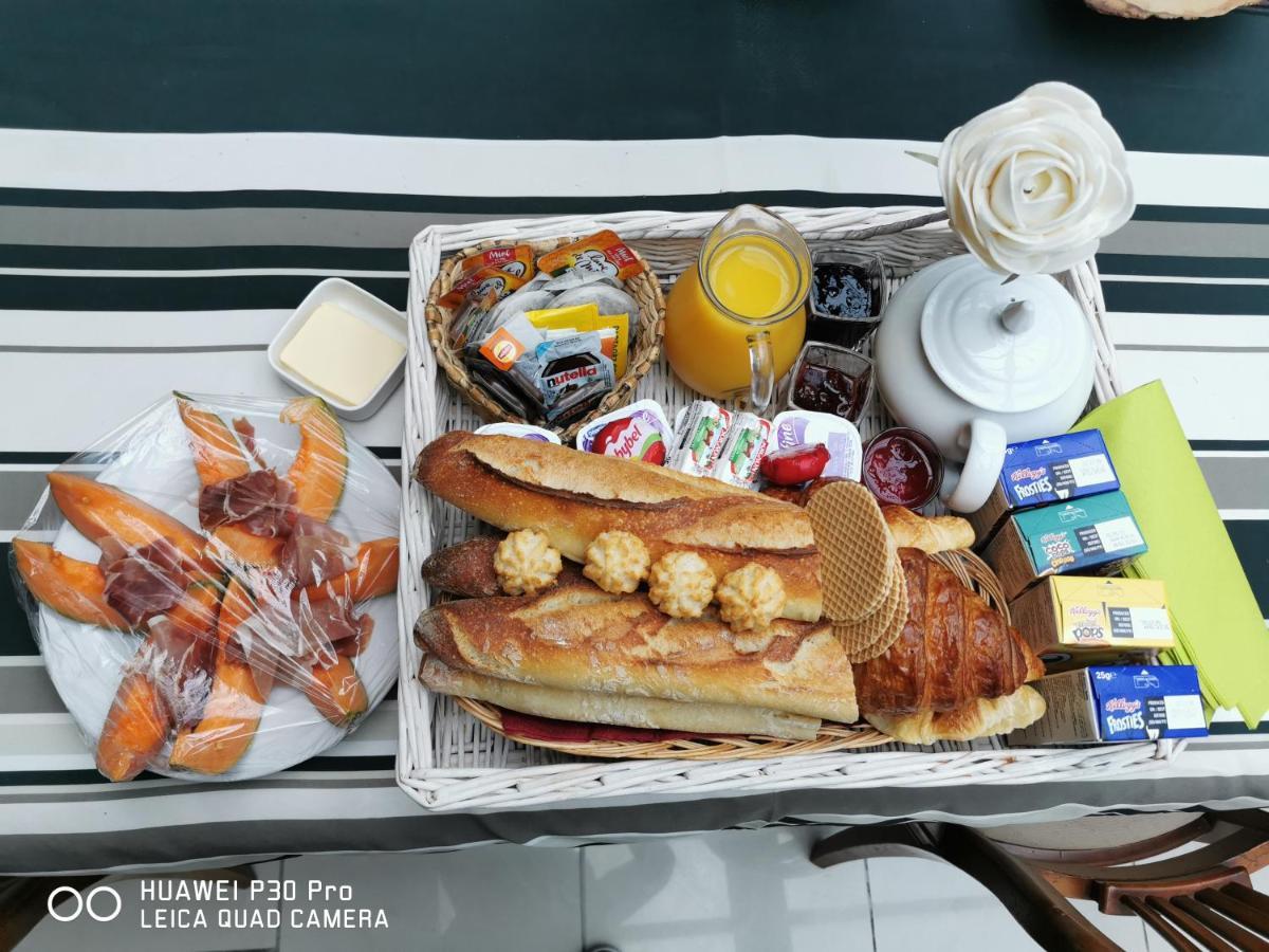 La Tour Notre Dame Bed & Breakfast Boulogne-sur-Mer Room photo